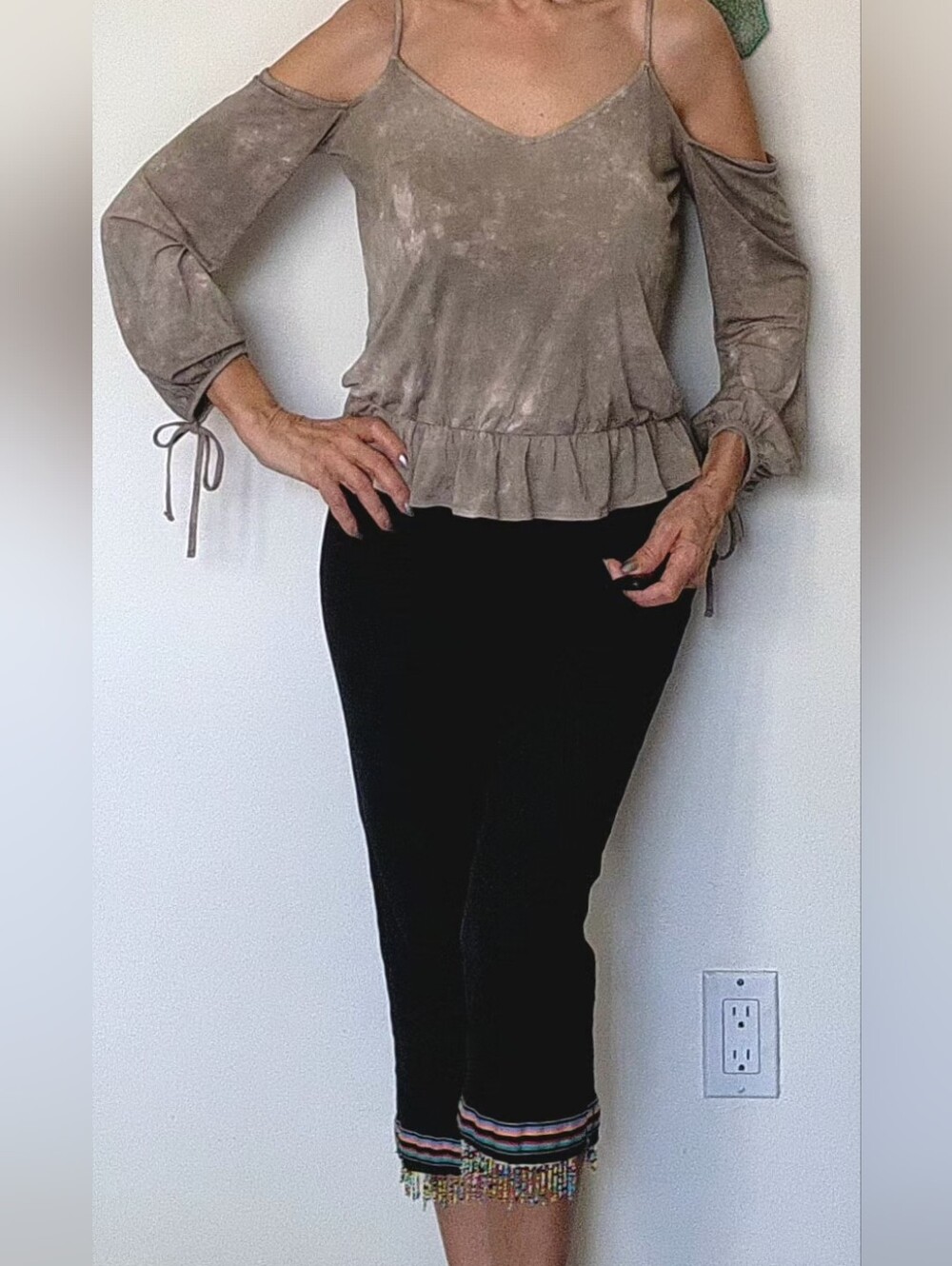 Soft &Sexy Women's Taupe Cold-Shoulder Peplum Top